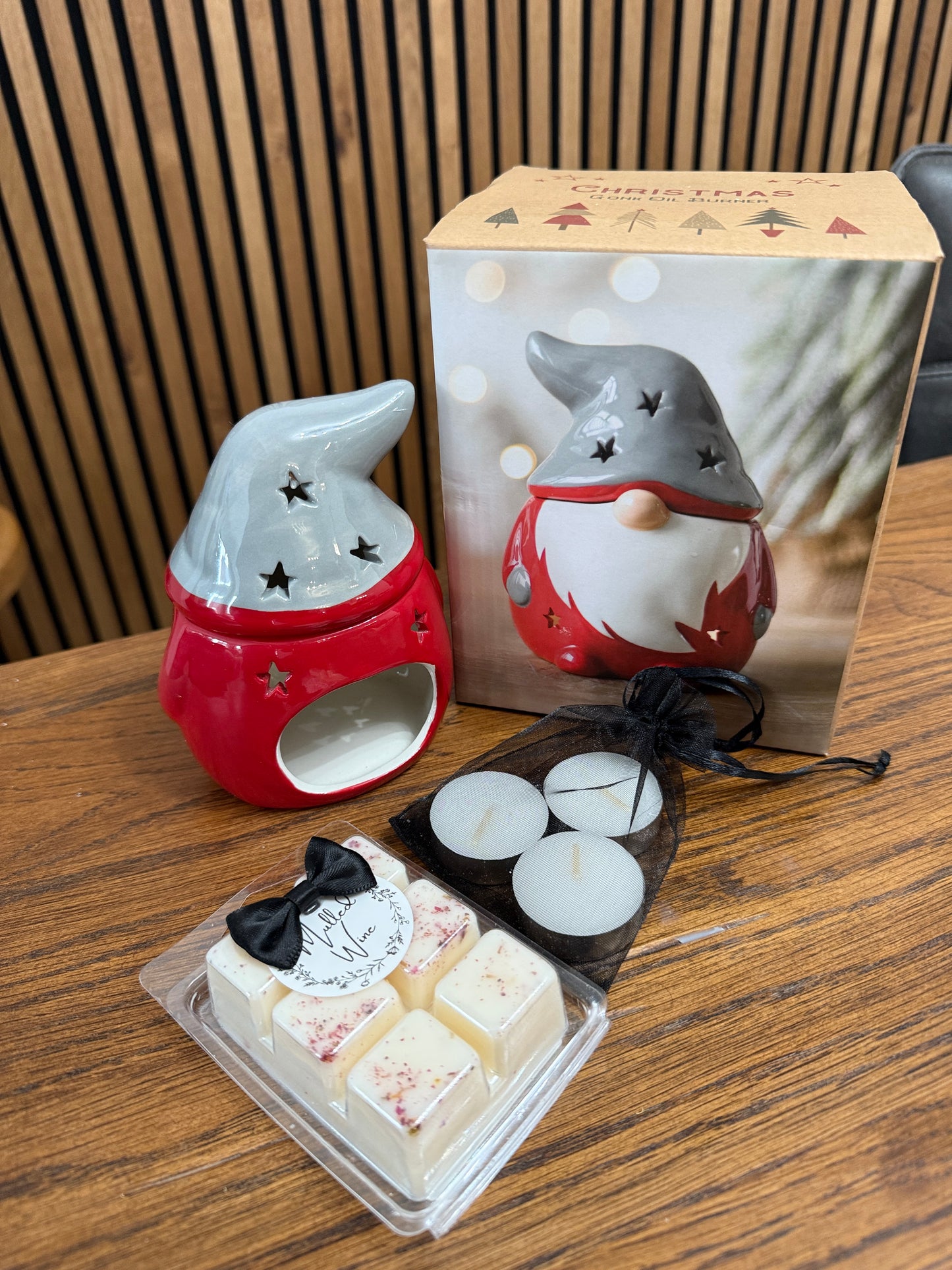 Cute & Festive Small Gonk Wax Warmer