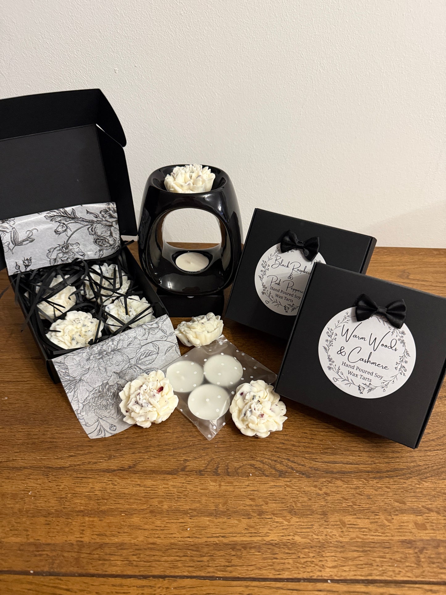 Paris Black Gloss Wax Burner