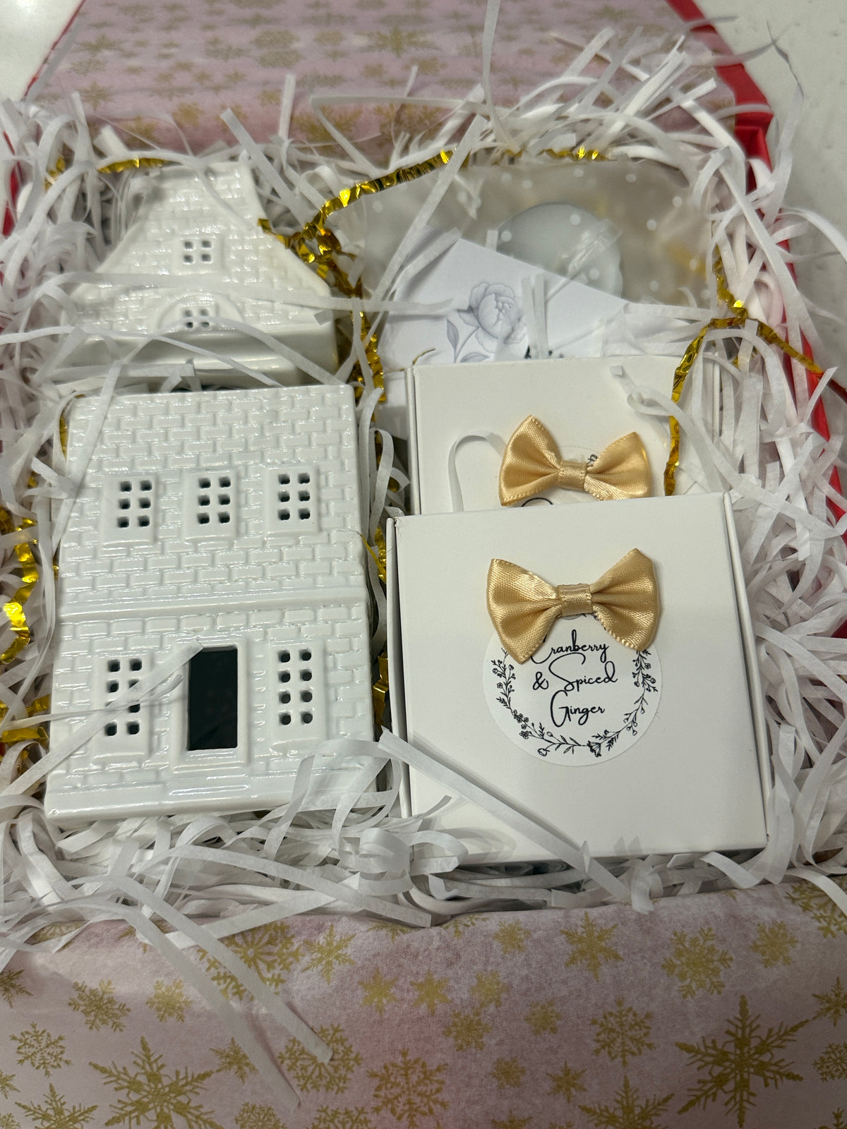 Medium Gift Set With The Nordic House Burner And Fragrances