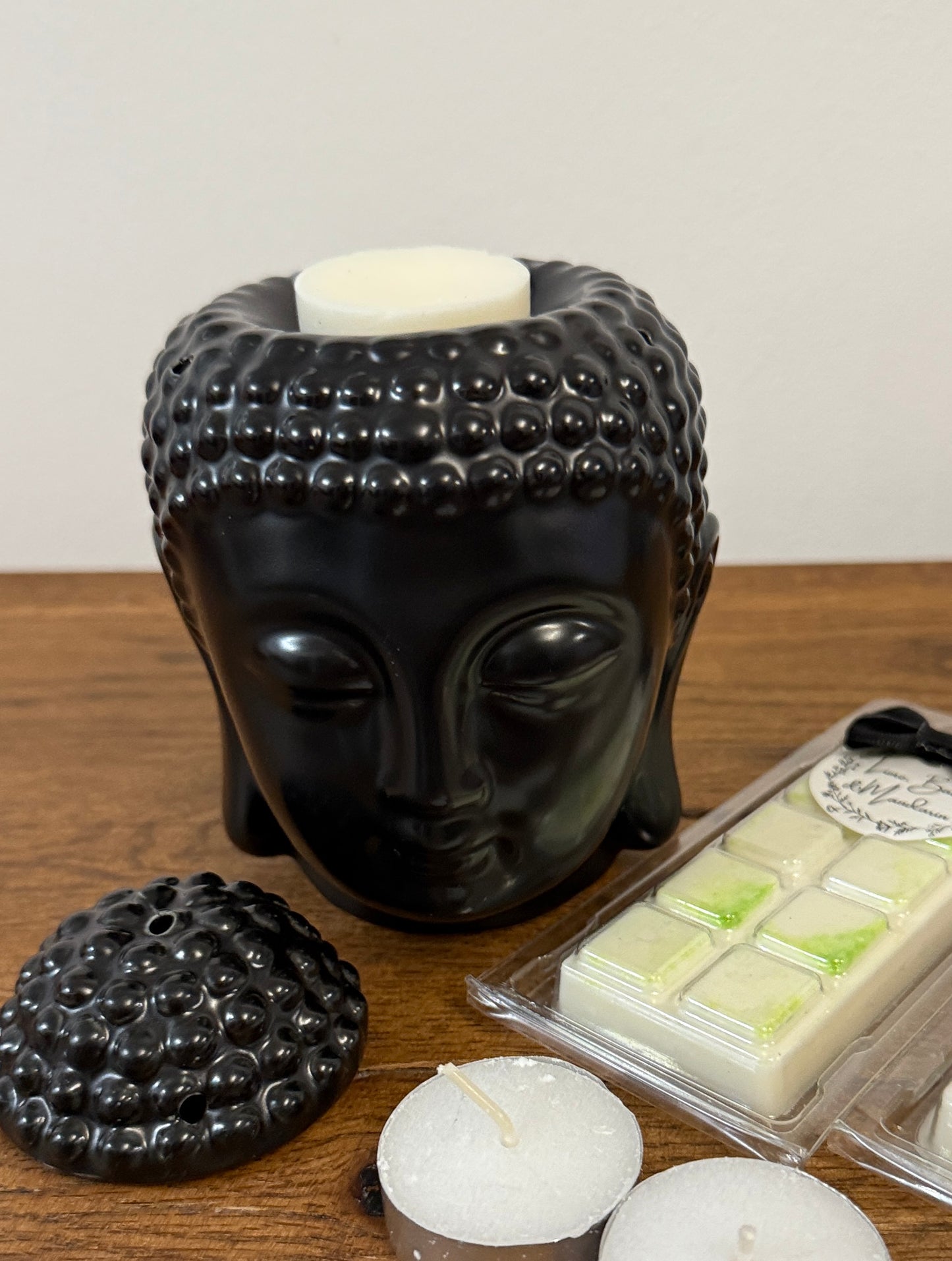 Buddah Style Wax/Oil Warmer With Choice Of Fragrance