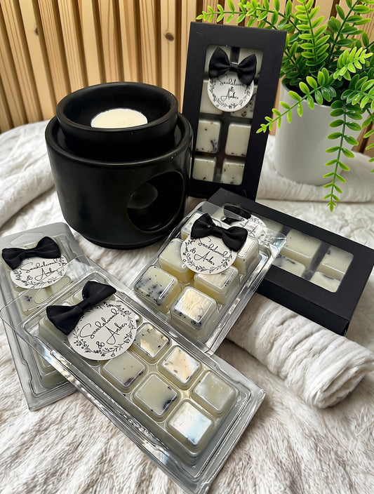 Sandalwood & Amber Highly Scented Wax Melts