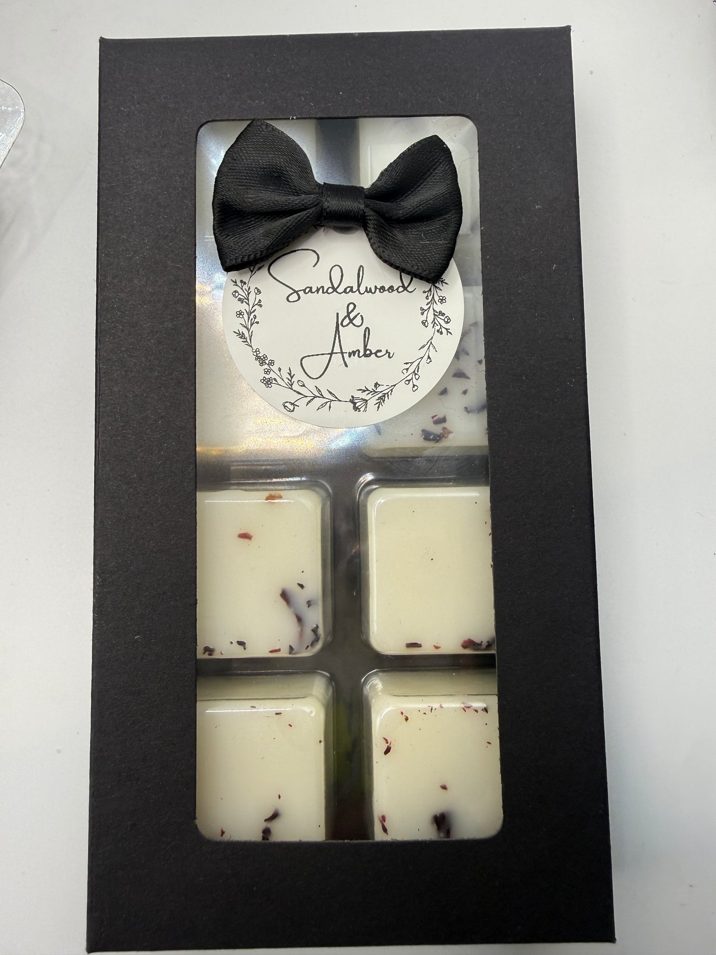 Sandalwood & Amber Highly Scented Wax Melts