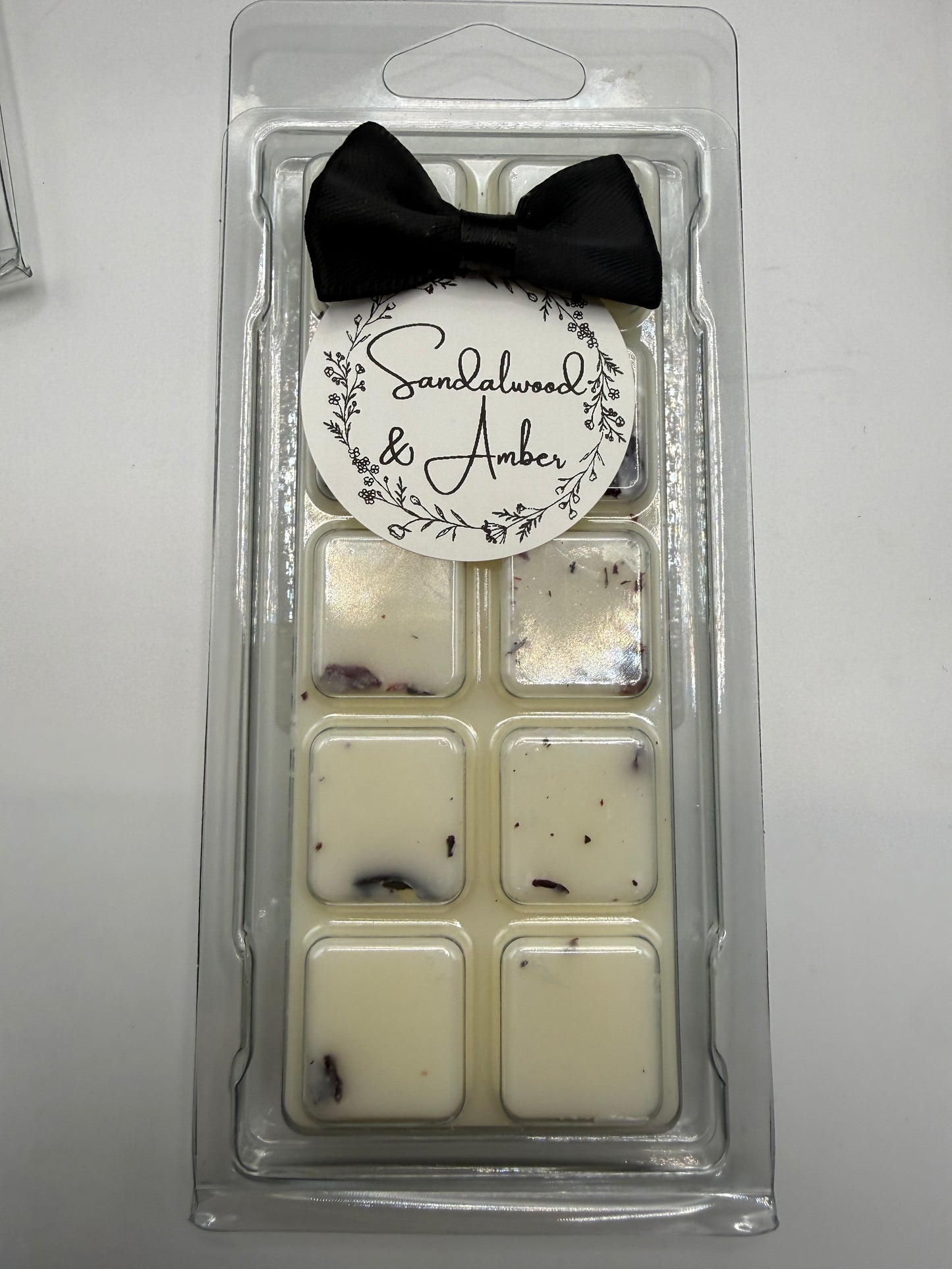 Sandalwood & Amber Highly Scented Wax Melts