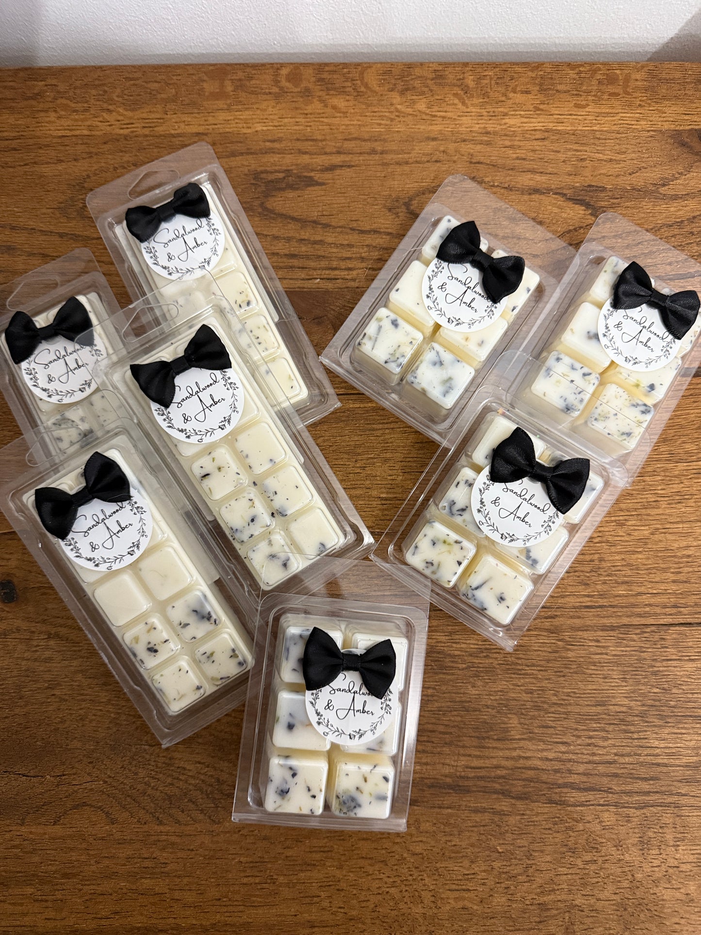 Sandalwood & Amber Highly Scented Wax Melts