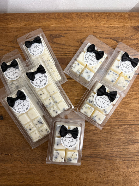 Sandalwood & Amber Highly Scented Wax Melts