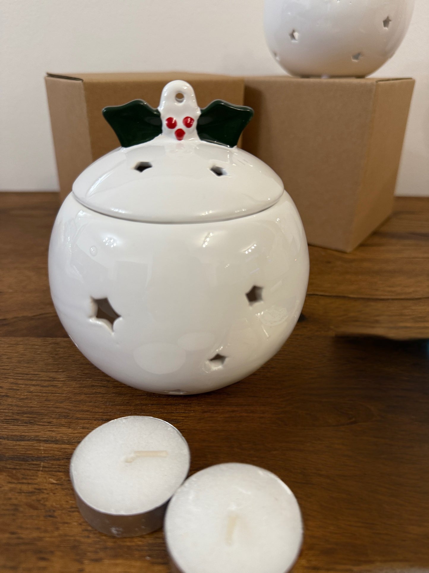 Christmas Pudding Wax/Oil Warmer With Choice Of Large Festive Fragrance