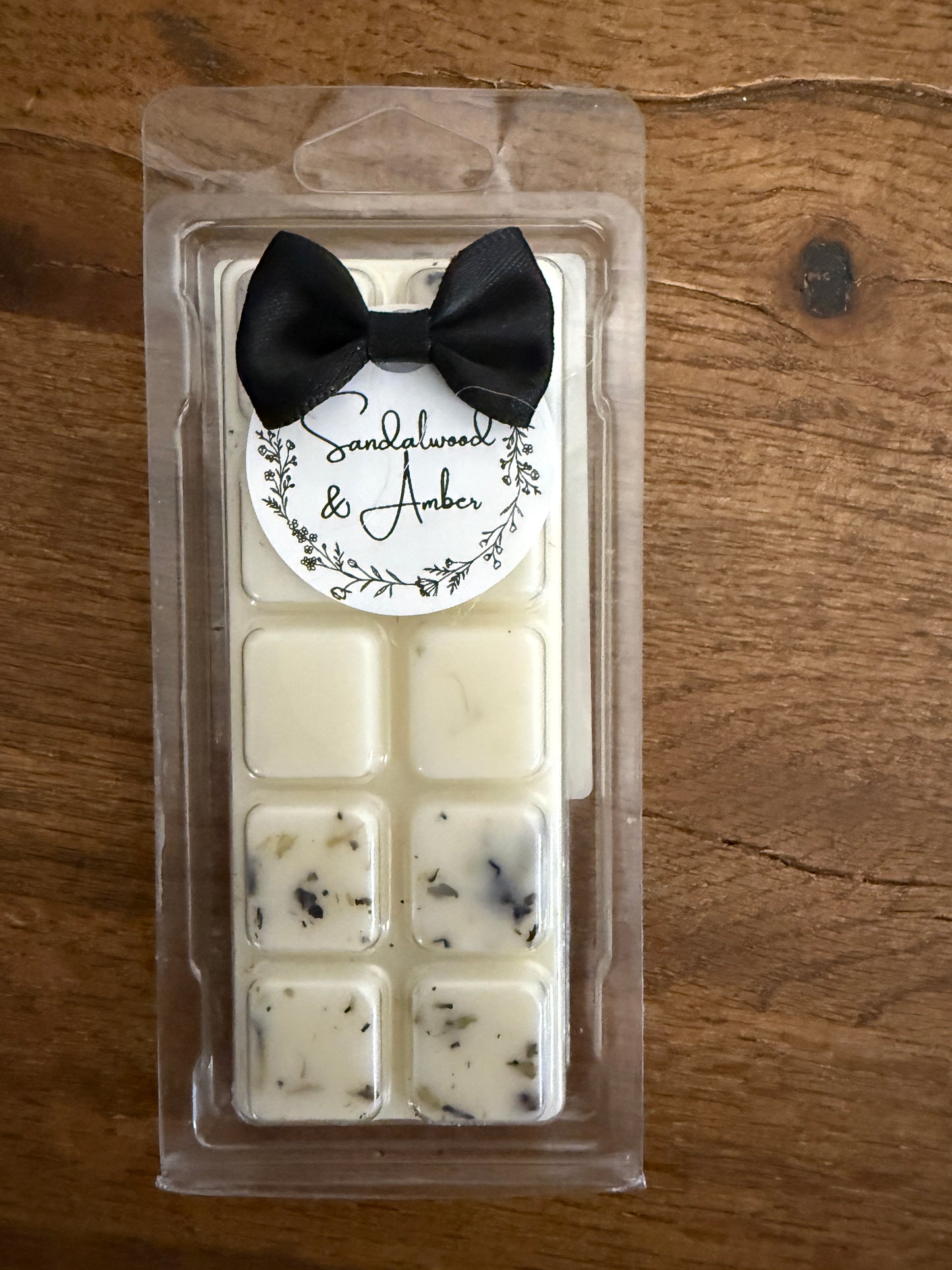 Sandalwood & Amber Highly Scented Wax Melts