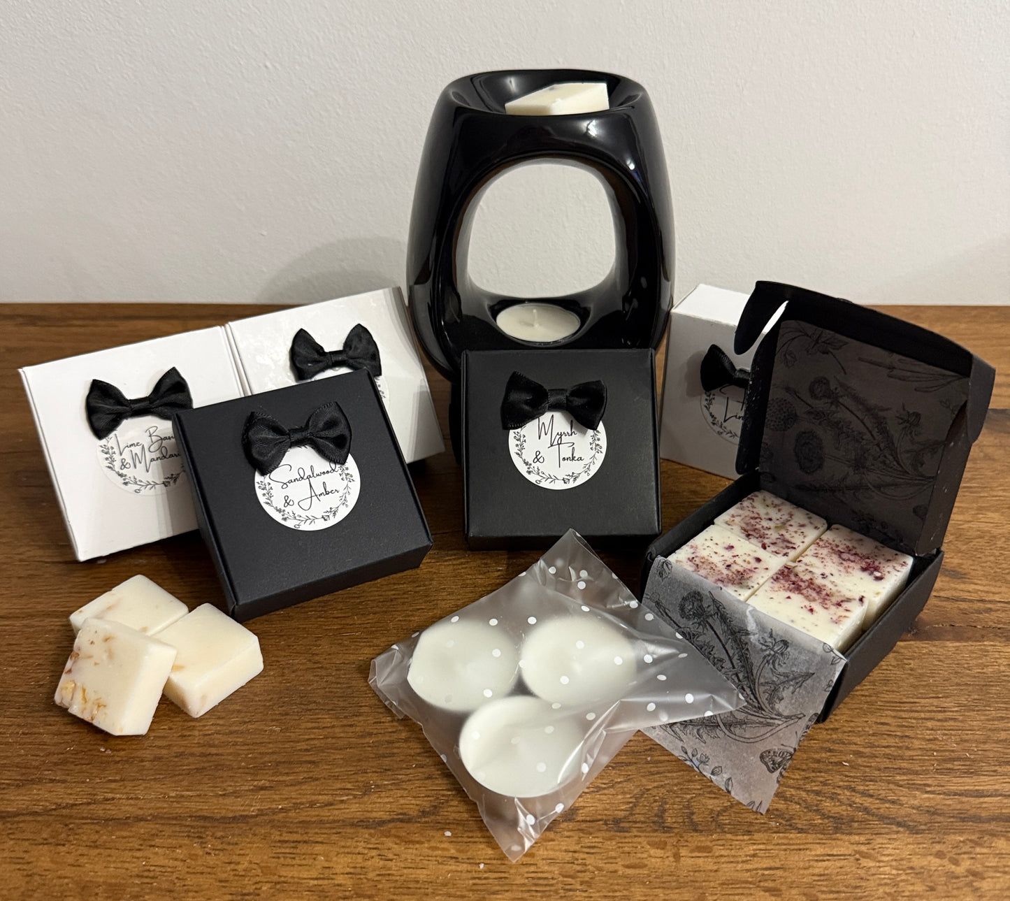 Paris Black Gloss Wax Burner