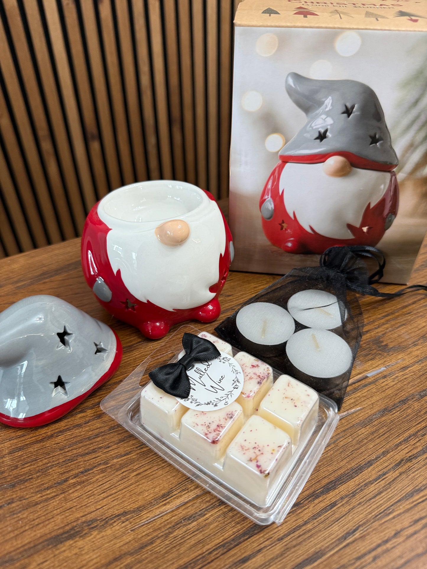 Cute & Festive Small Gonk Wax Warmer