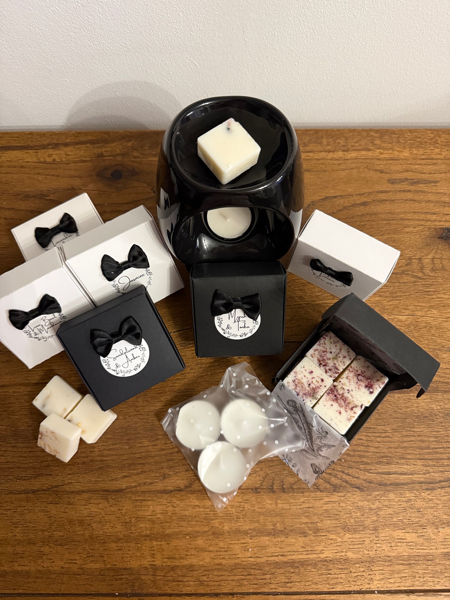 Paris Black Gloss Wax Burner