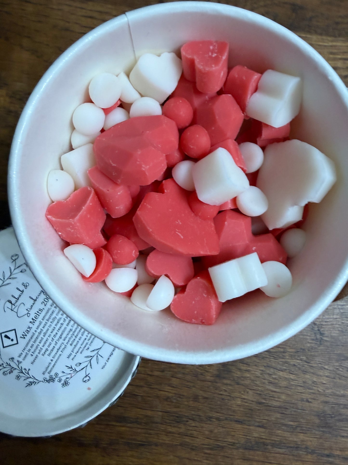 Valentines Scoopable Pots In Choice Of Scent