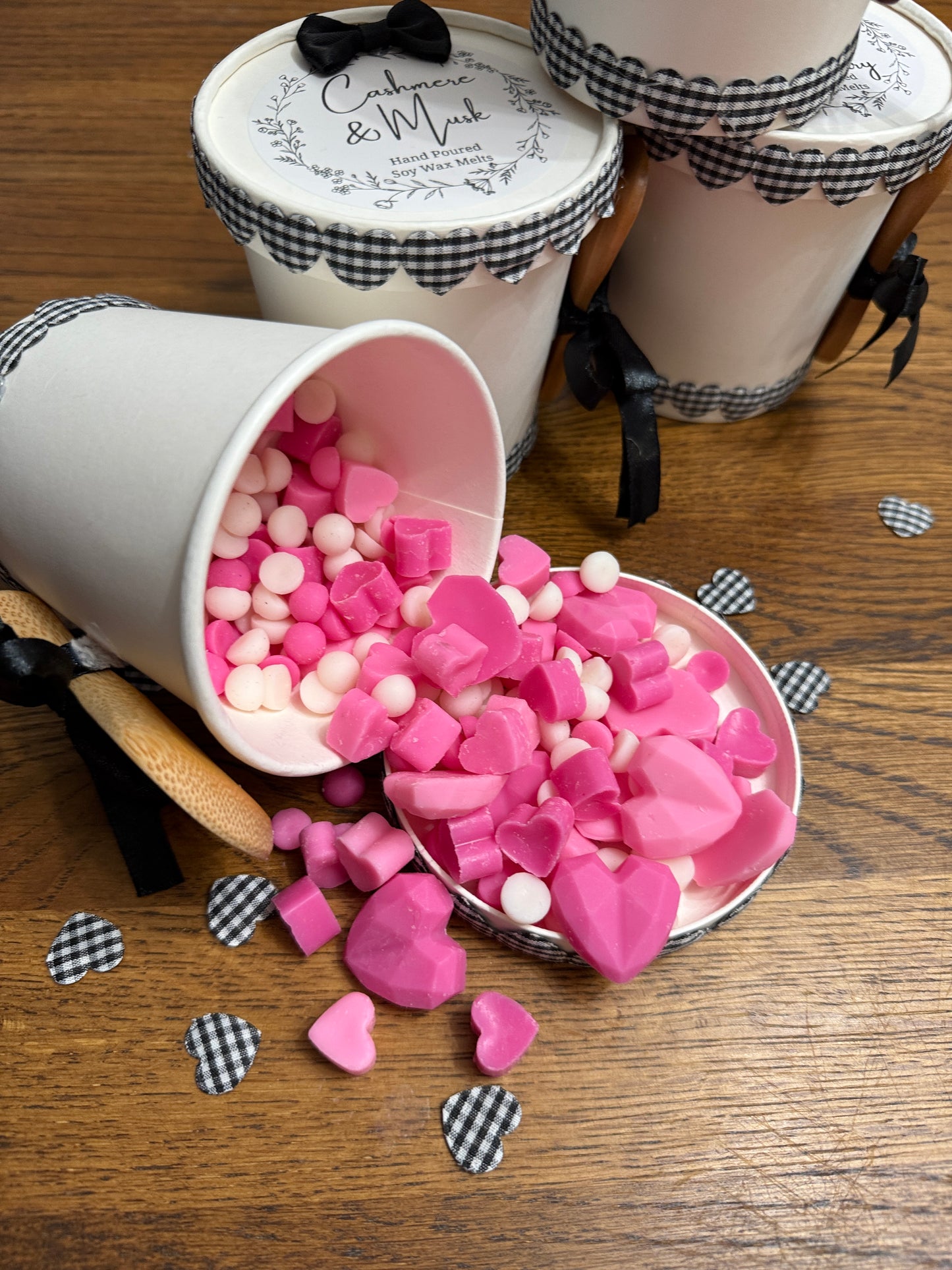 Valentines Scoopable Pots In Choice Of Scent