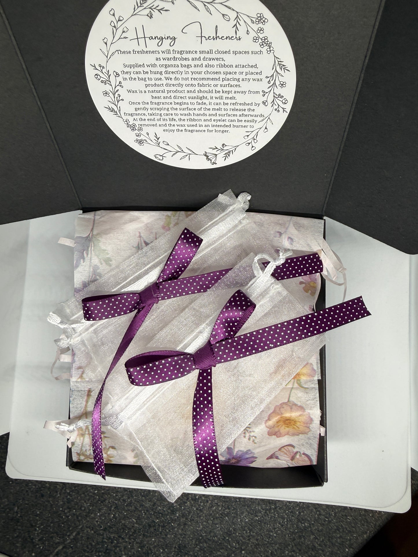 Set Of 2 Hanging Fresheners In Lavender & Chamomile