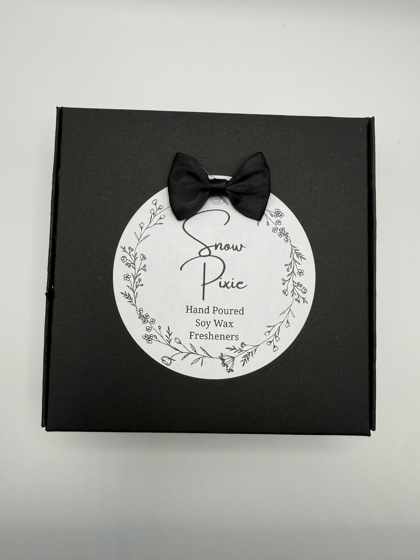 Set Of 2 Hanging Scents In Snow Pixie Fragrance