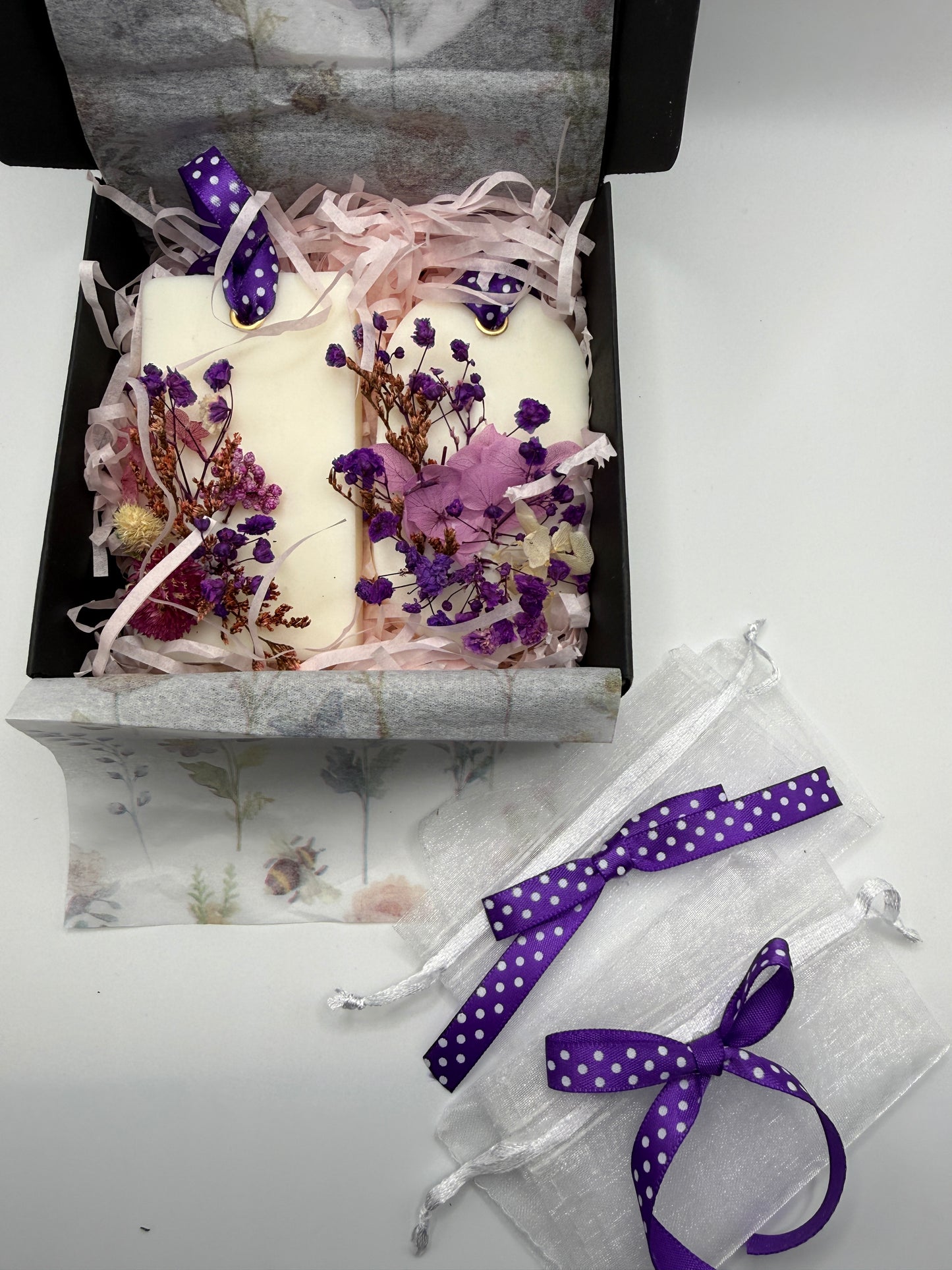 Set Of 2 Hanging Scents In Lavender Fragrance